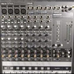 Mackie  Onyx  1220 Sound Mixer Audio Equipment 