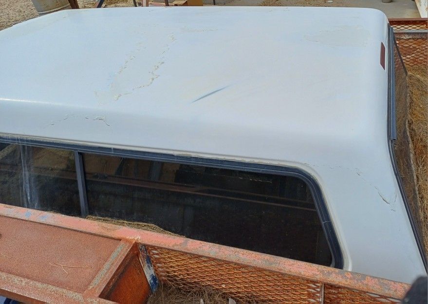 2006 Ford Camper Shell 8ft Bed
