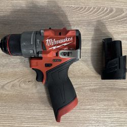 Milwaukee M12 Fuel Hammer Drill