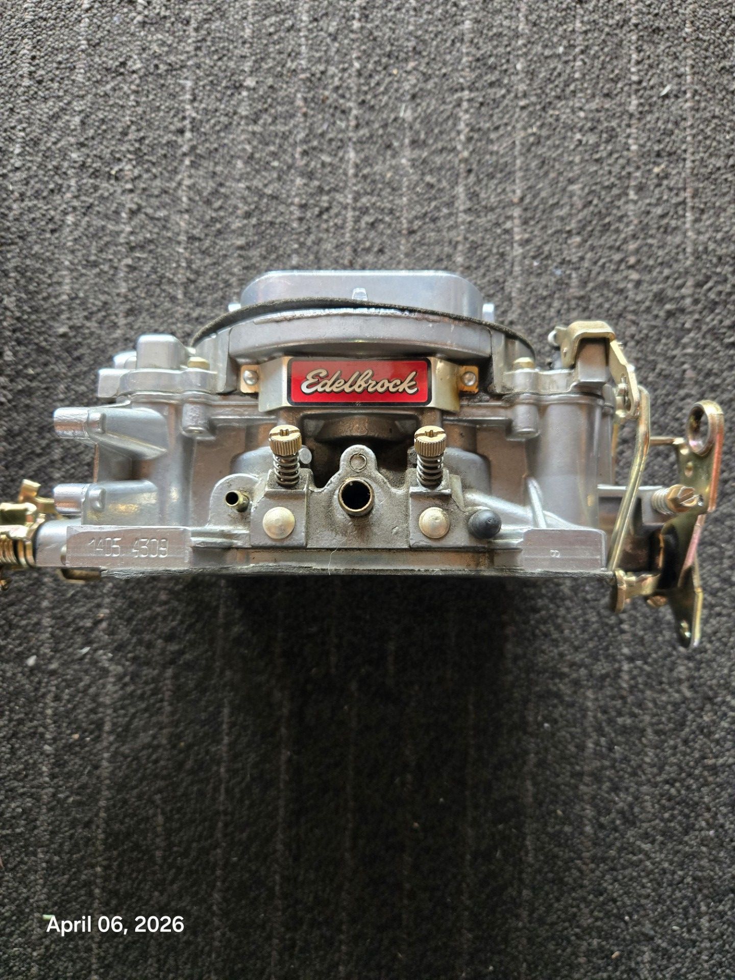 Edelbrock AVS2 4-Barrel Carburetor 1405