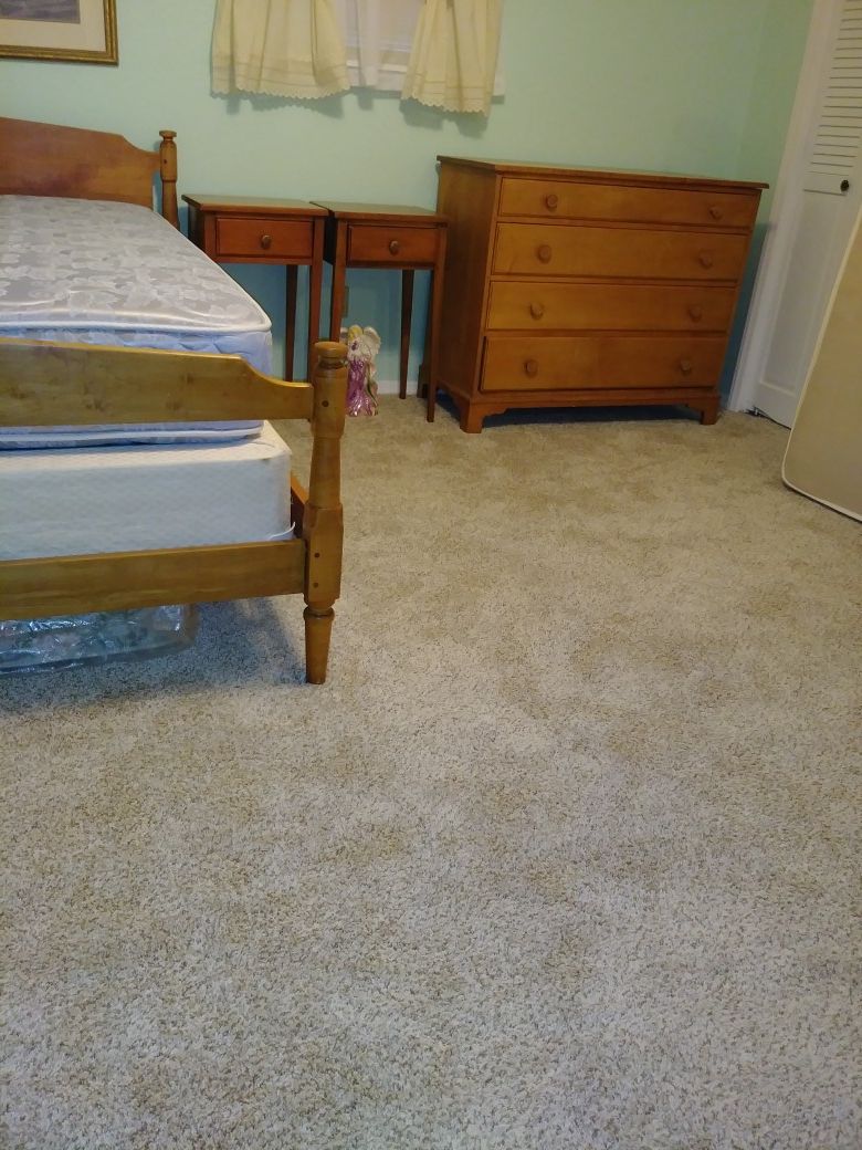 Very nice vintage Bedroom Set. Bed with mattress, dresser, 2 bed side tables, mirror ( not pictured). Pet free smoke free home.