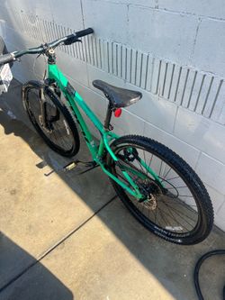 Trek marlin 4 size medium 27.5