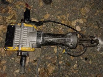 DeWalt demohammer