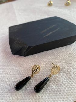 14k set of earrings