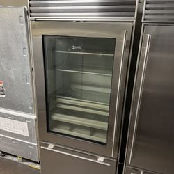 Sub Zero 36” Stainless Steel Built In Refrigerator 