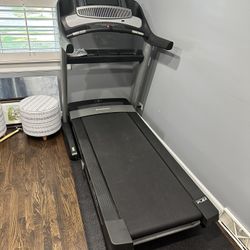 NordicTrack Commercial 2450