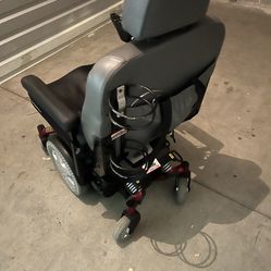 Extra Large Mobil Chair 