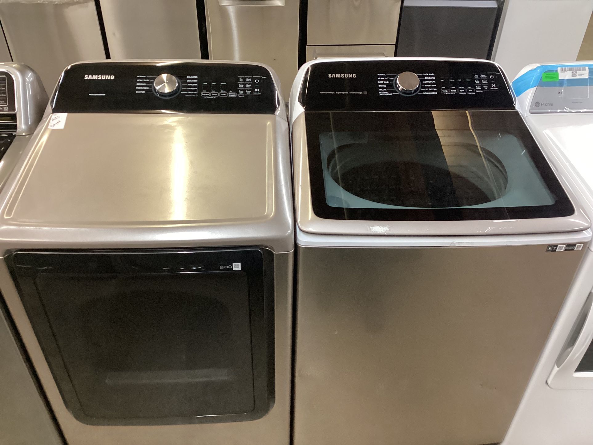 Samsung Washer And Dryer Set New scratch And Dent 