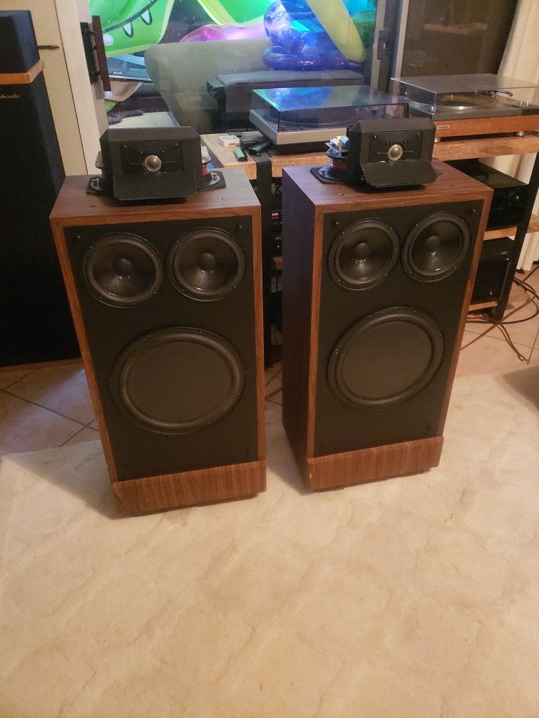 Polk Audio RTA 12 Monitor Series Speakers