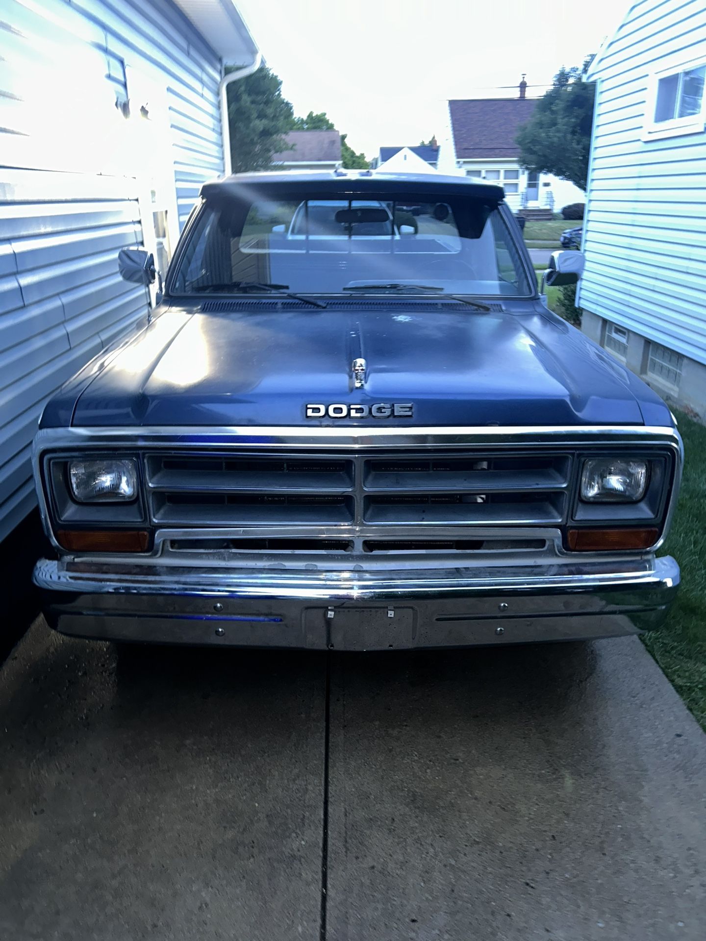 1988 Dodge D150