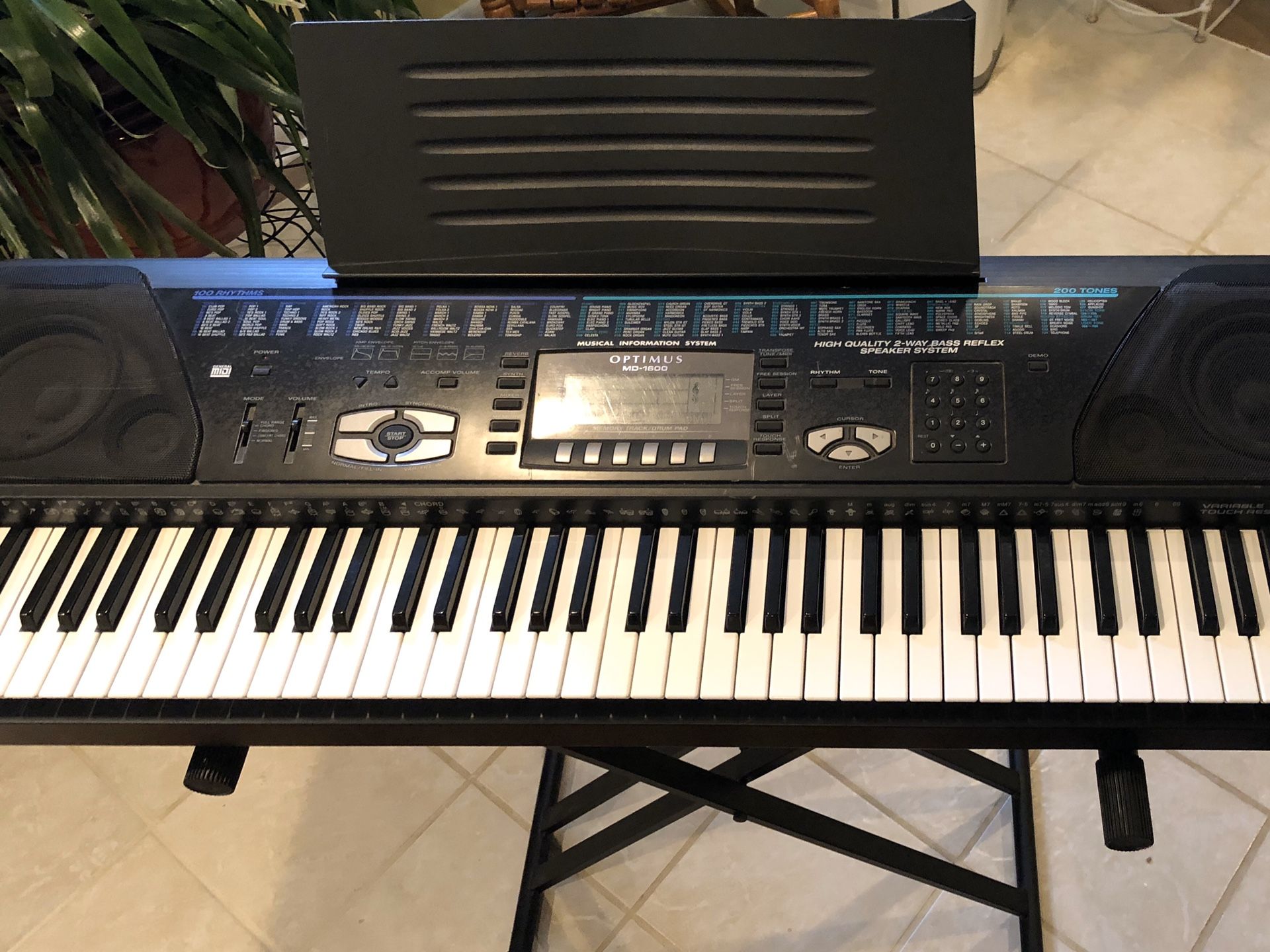 Optimus MD-1600 Keyboard with Stand