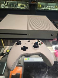 Microsoft Xbox One S Console with Controller