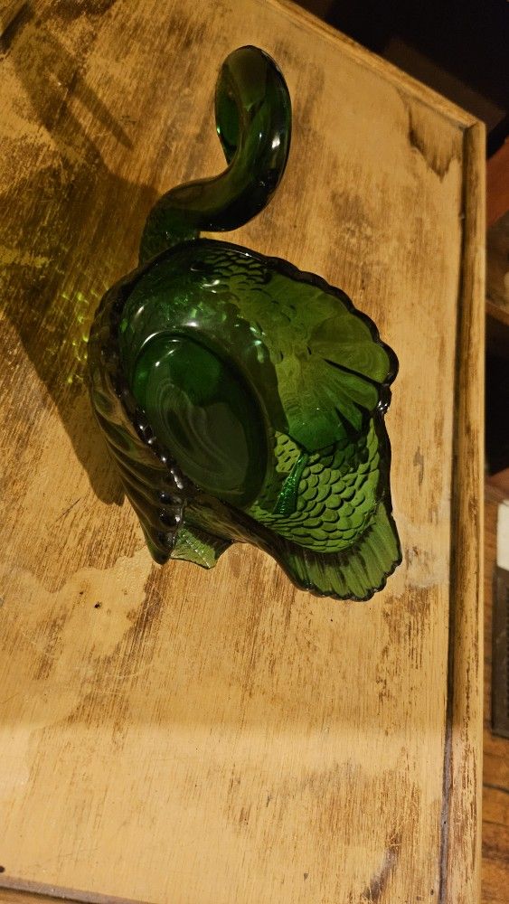 Crystal green swan vintage
