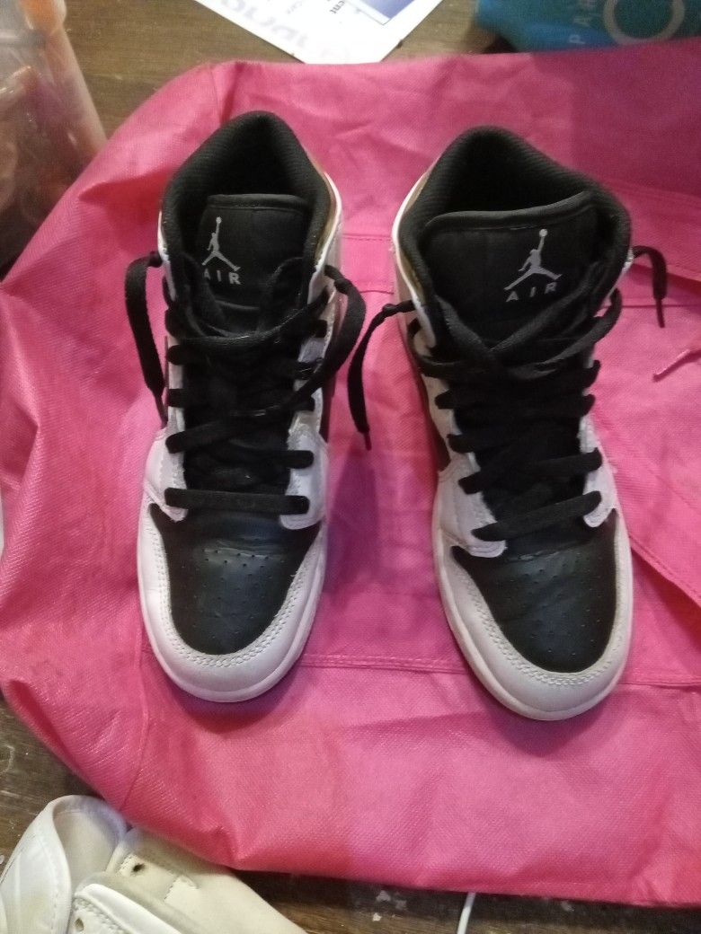 Air Jordan's  SIZE 5.5