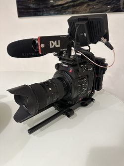 Canon C200 Camera Package (Mint Condition)