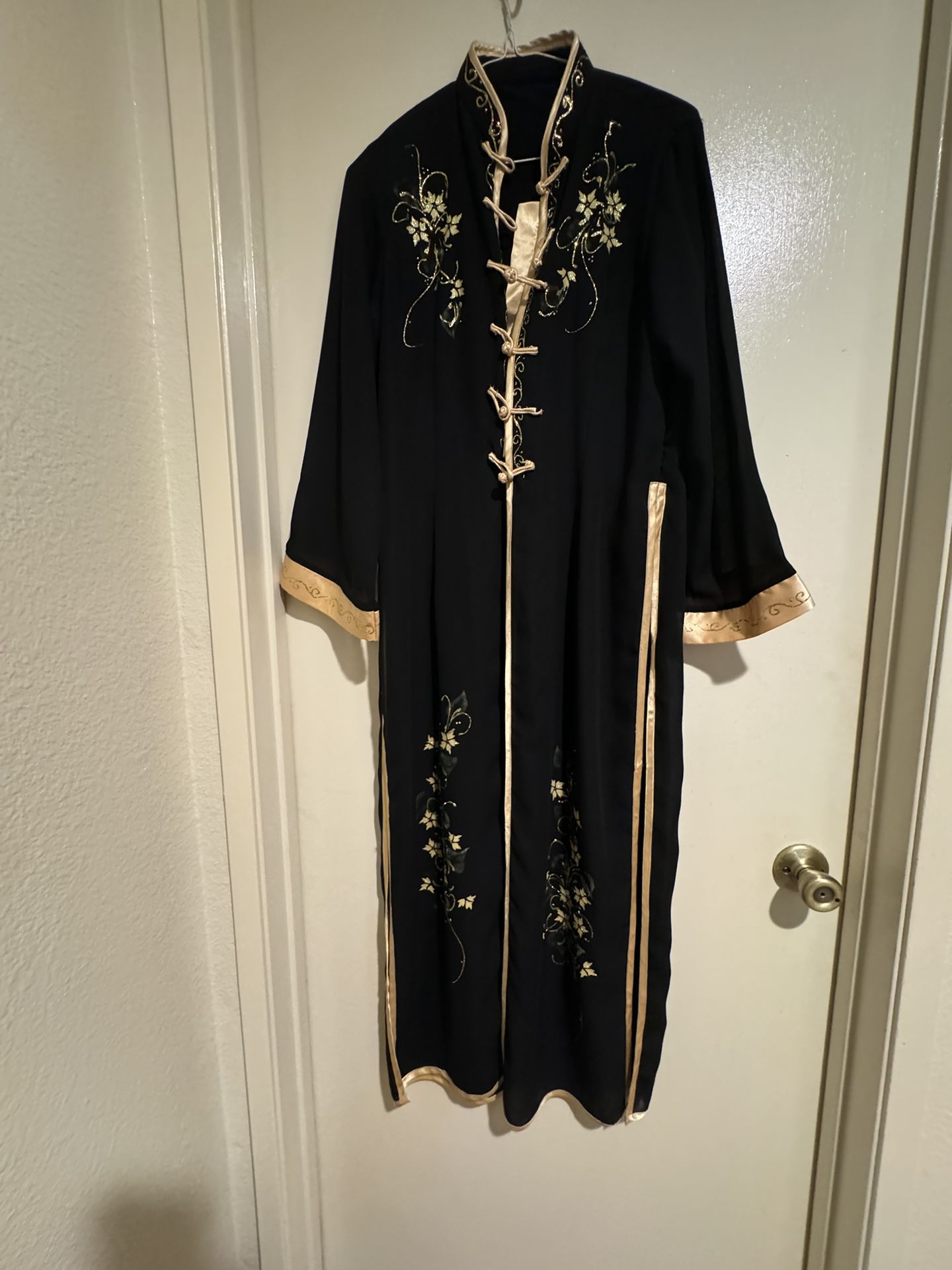 Black Long Dress Could Be Used As Robe