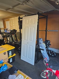 Bifold closet door
