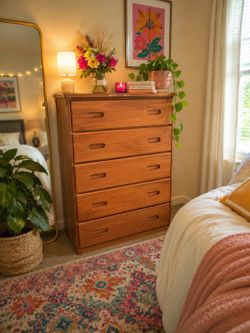 Solid Wood 5-Drawer Dresser – Warm Natural Finish – Excellent Condition