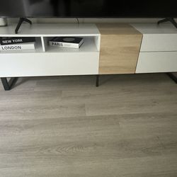 Tv table 