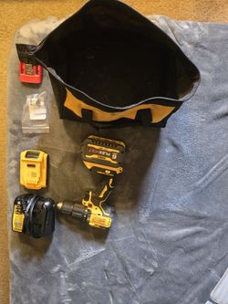 Dewalt Drill WITH FLEXVOLT Battery