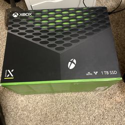 Xbox series x with the Fortnite account 400+ skins no controller