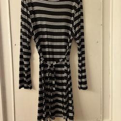 Black And White Stripe Dress X Lg