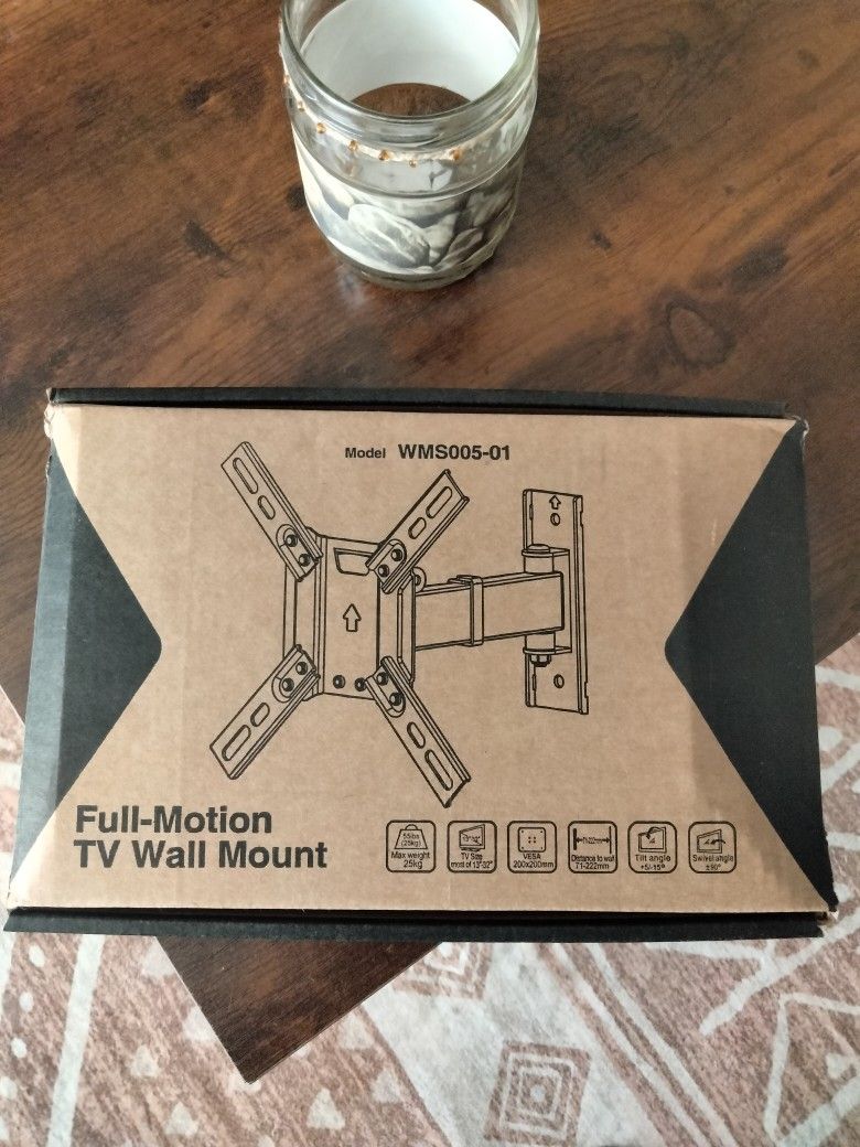 Full Motion TV Wall Mount