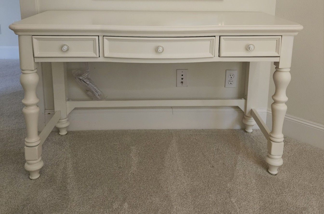 3 Drawer  Desk Off White