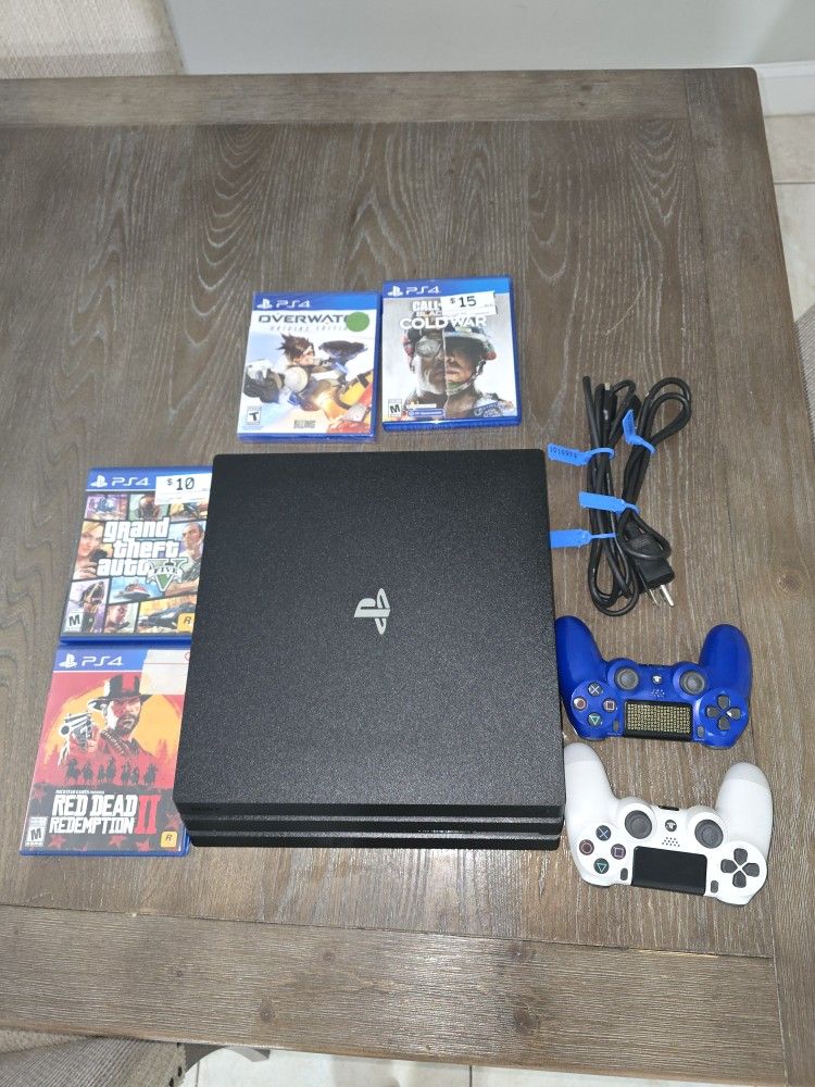 Ps4 Pro With 2 Controllers &4 Games 2 TB