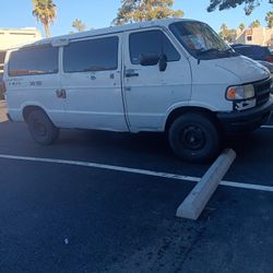 1999 Dodge Ram Van