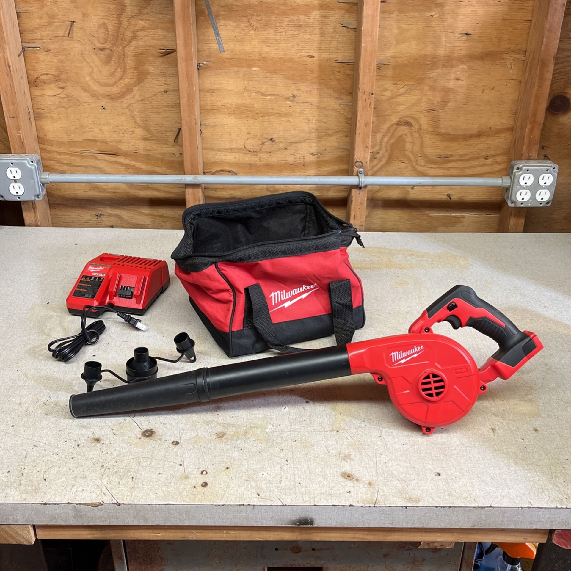 Milwaukee M18 Compact Blower