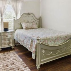 Princess Full Size Bed