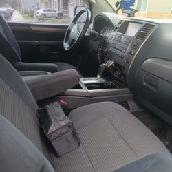 Nissan Armada 2012