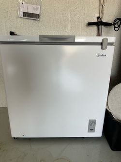 Midea Chest Freezer White