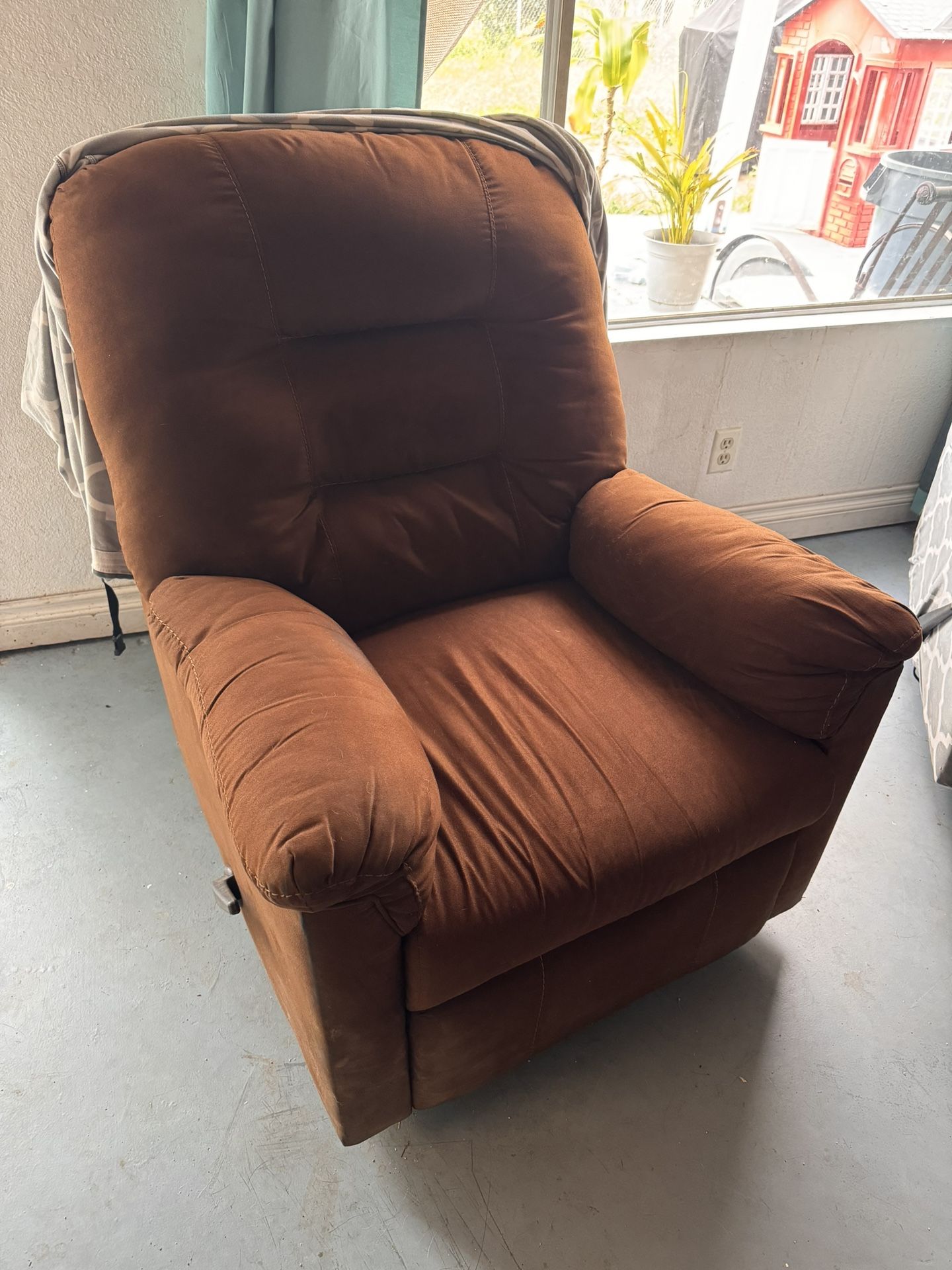 Twin Recliners