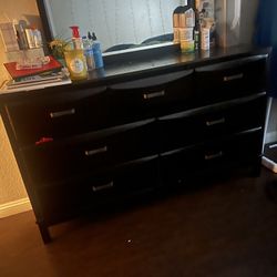 7 Drawer Dresser With Mirror 