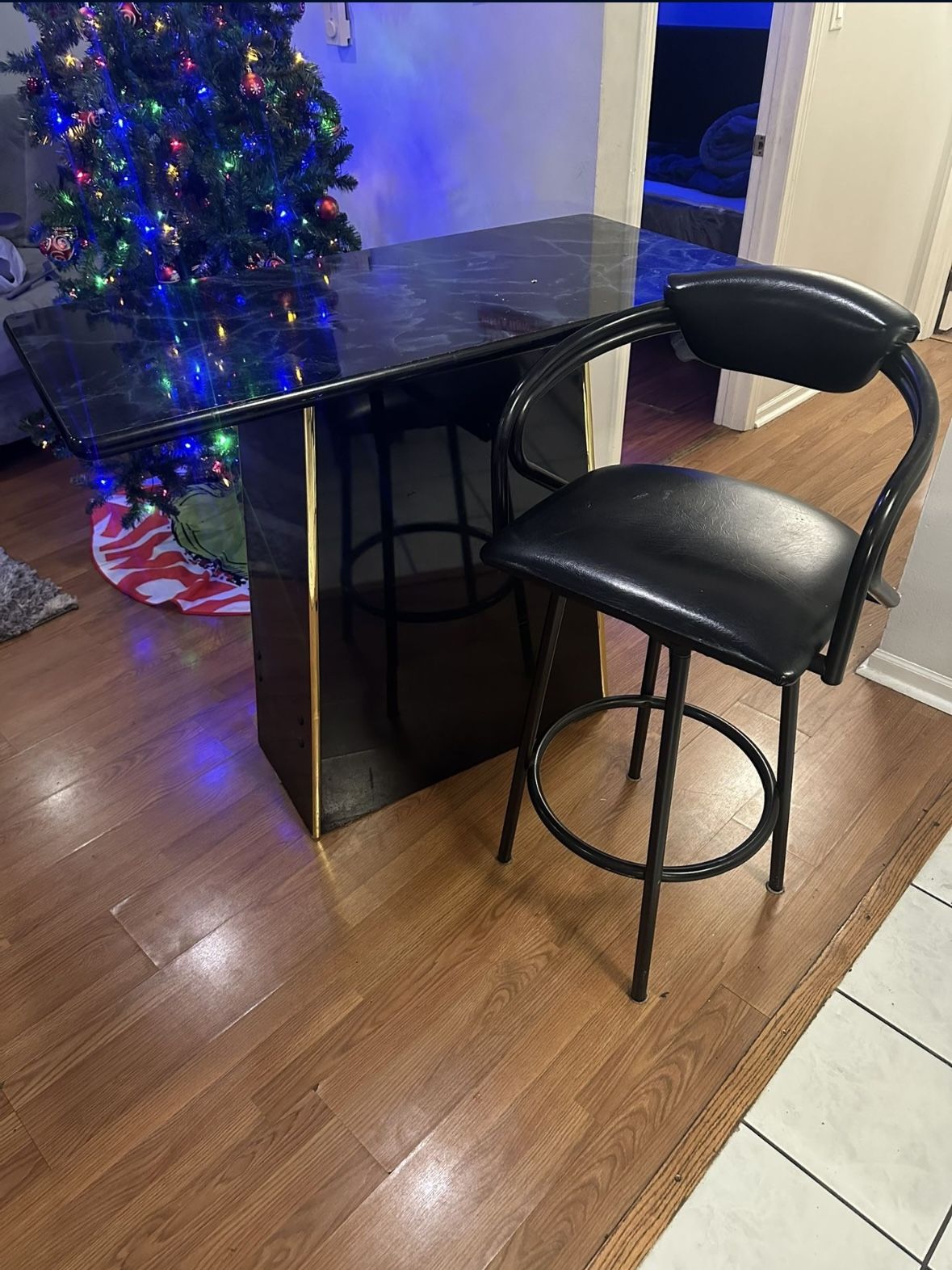 BLACK MARBLE BAR STOOL SET