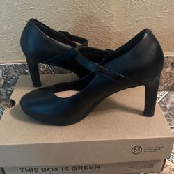 Ambyr Shine Clarks Pumps