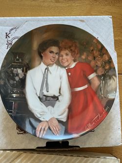 Annie Collectors Plates