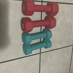 2 Pairs Of Dumbbells