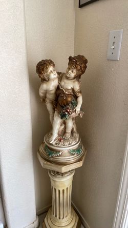 Vintage Italian figurine