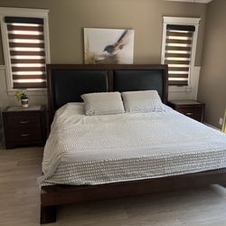 King bedroom set, mattress included
