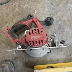 Milwaukee Circular Saw