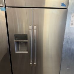 Dacor Professional  42 Inch Counter Depth Built-In Side by Side Refrigerator