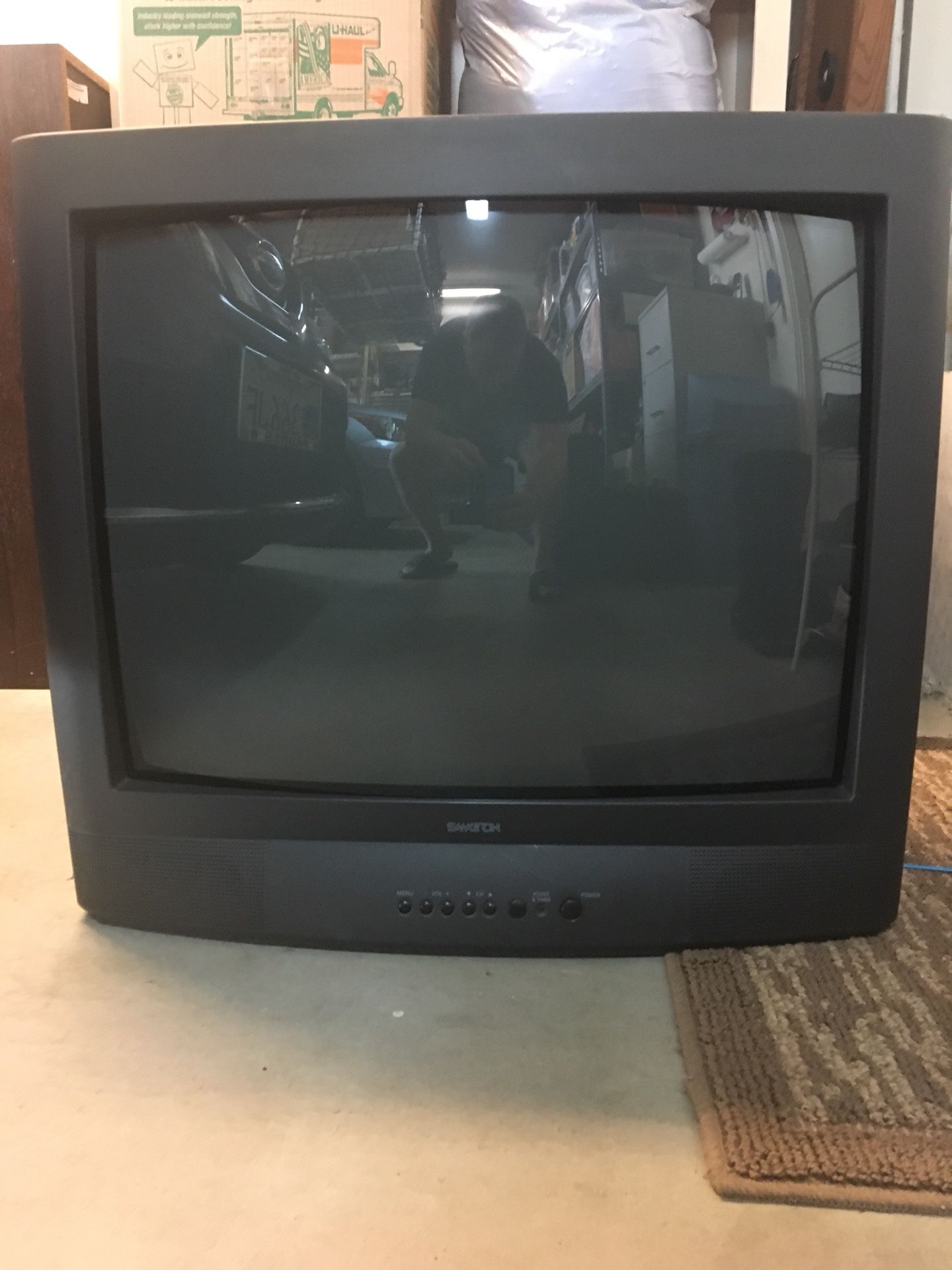 27 Inch Samtron Color TV