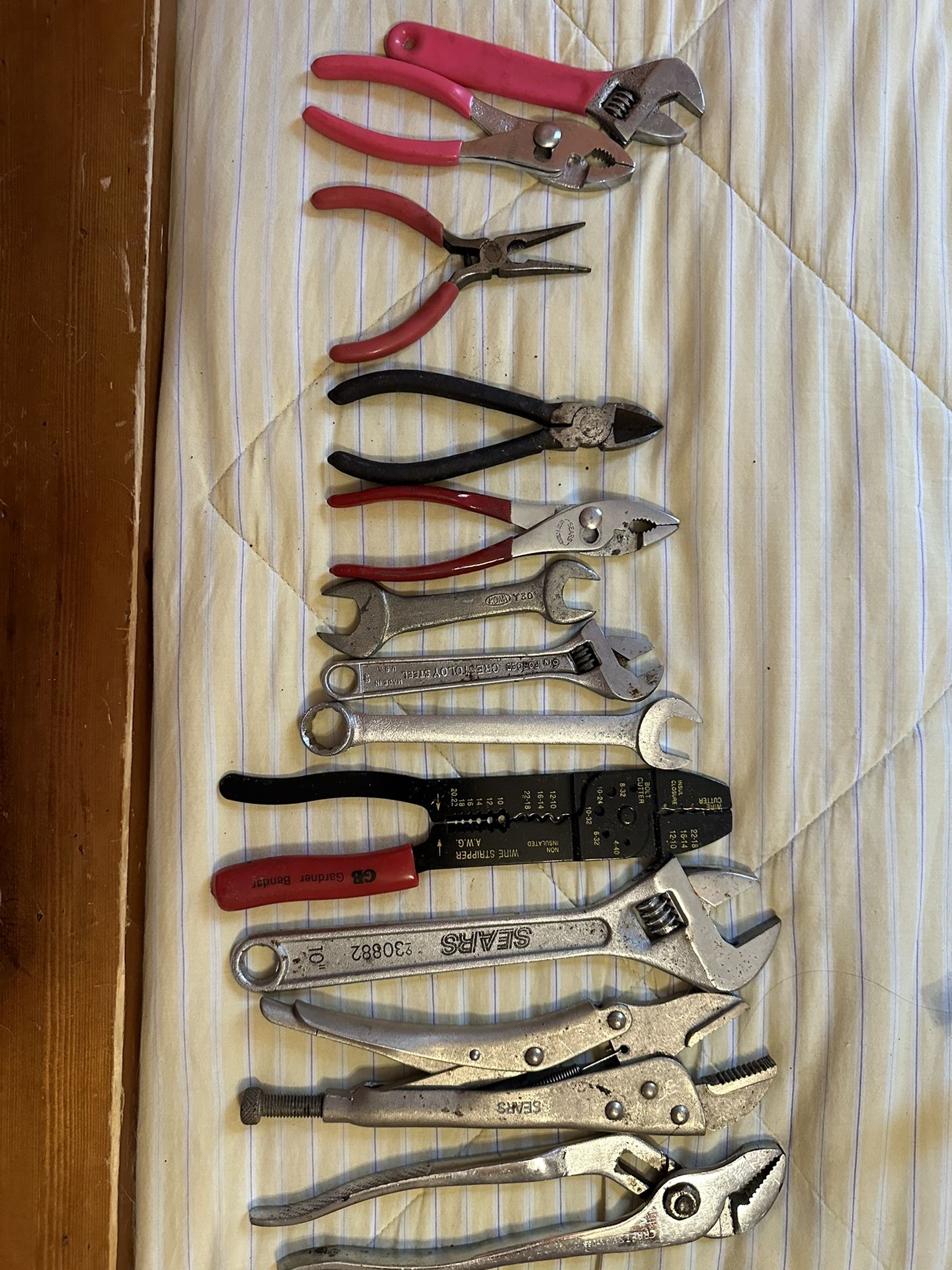 12 Pc Wrench And Pliers