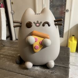 Pusheen With Pizza Jumbo Funko Pop