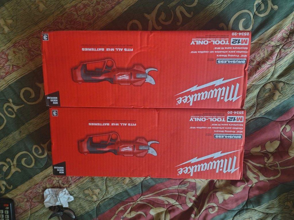 Milwaukee Sheers Cordless