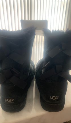 Ugg black boots size 6