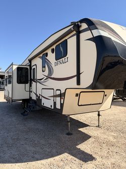 2017 Dutchmen Denali 307RLS